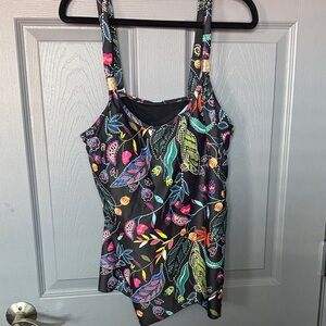 Colorful Patterned Women's Tankini Top